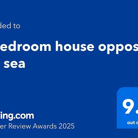 Beach View, 4 Bedroom House Opposite The Sea! Sleeps 10 Сендгейт Екстериор снимка