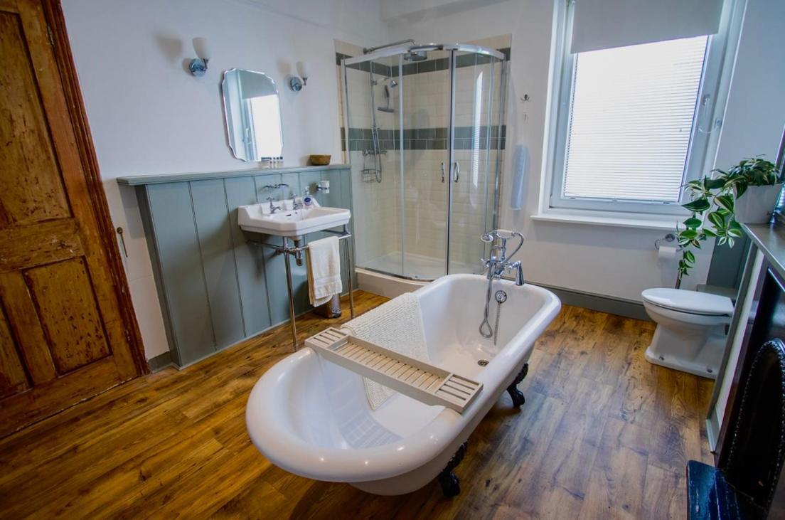 Beach View, 4 Bedroom House Opposite The Sea! Sleeps 10 Сендгейт Екстериор снимка